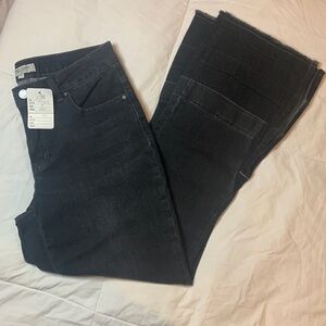 NWT Tru Luxe Black Jeans 4